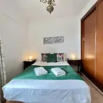 Vintage 1 With Pool By Homing Apartamento